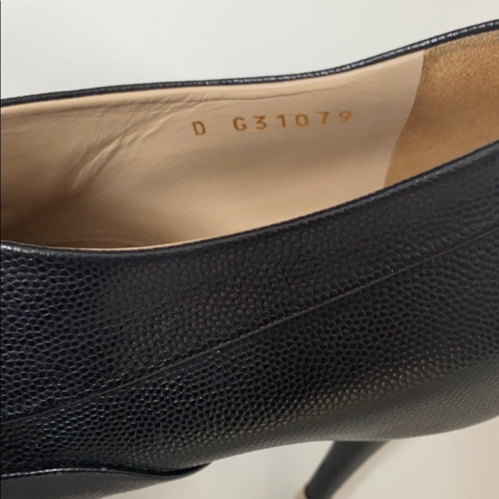 CHANEL lace up calfskin boots - Picture 8 of 14
